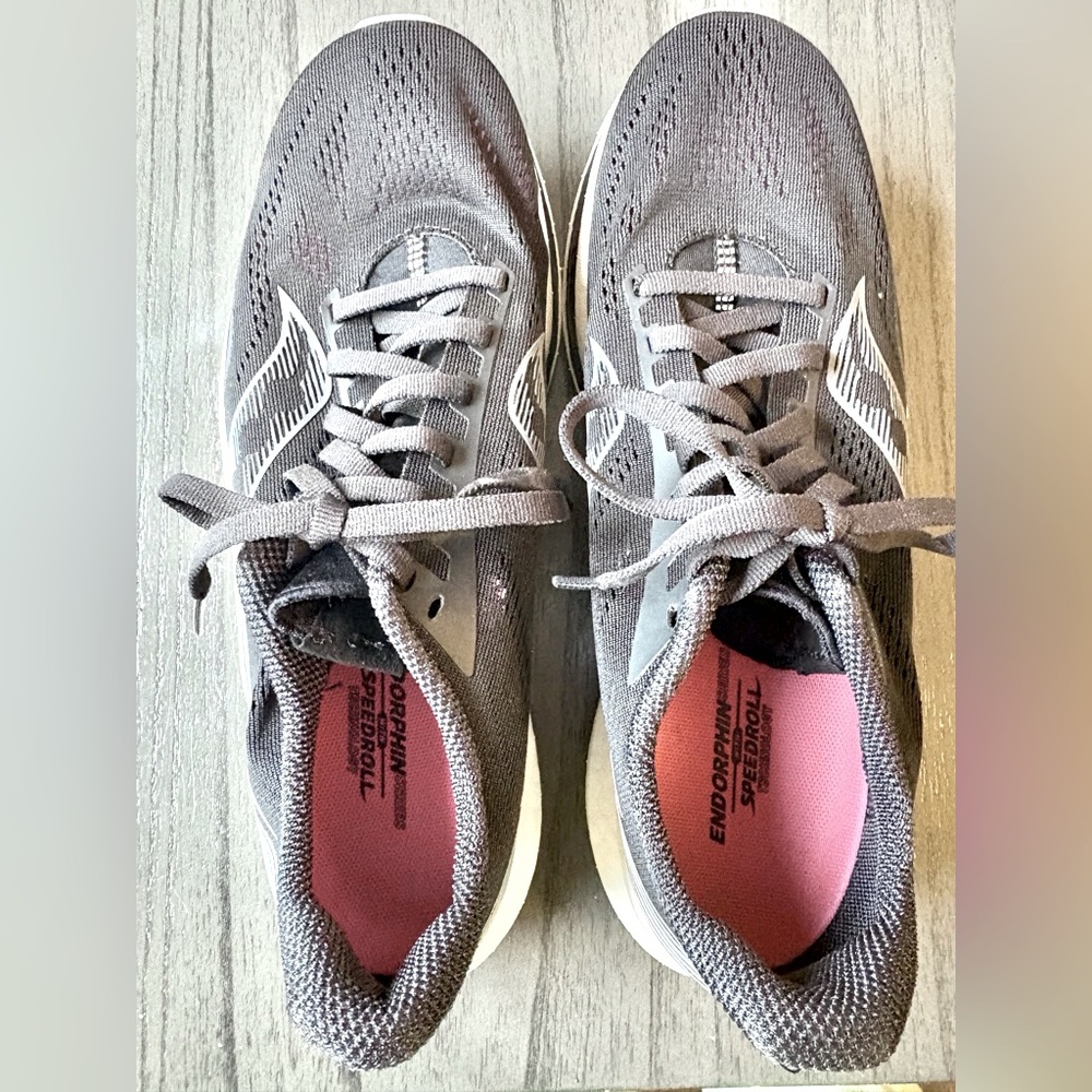8.5 Like New Saucony Endorphin Pro